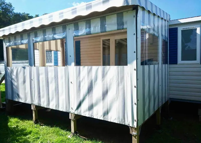 Charming Mobile In Les Mathes, Close To La Palmyre Zoo Holiday home