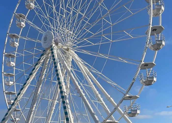 Charming Mobile In Les Mathes, Close To La Palmyre Zoo Holiday home *